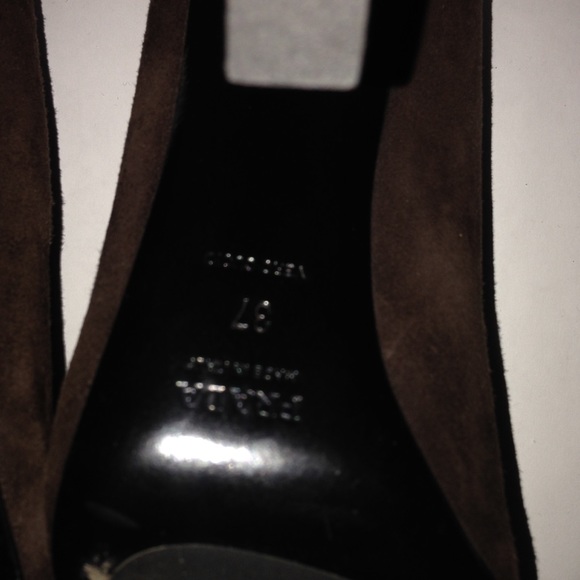 Prada Suede Pumps - Picture 4 of 4